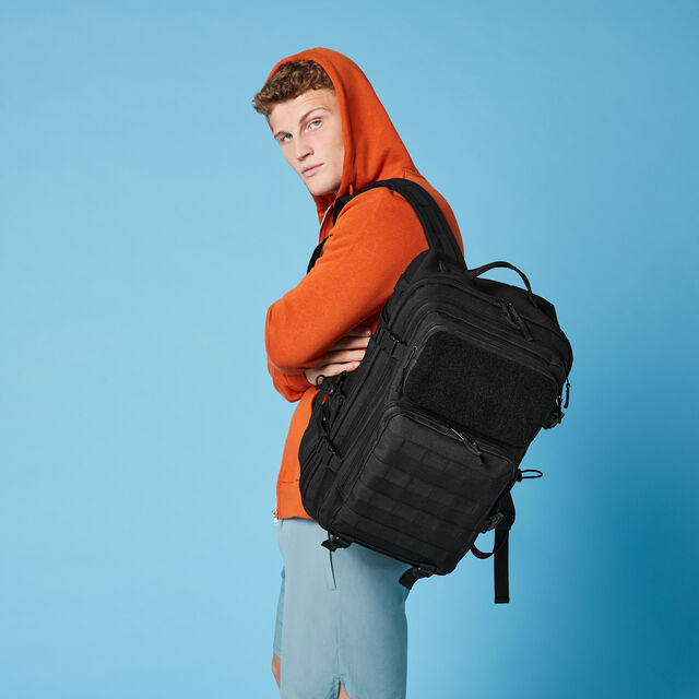 bagbase_bg850_black_lifestyle